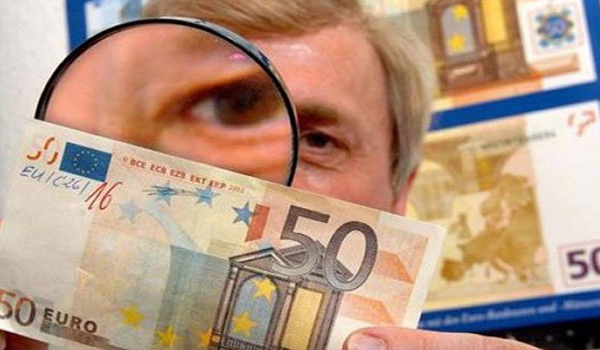 Máy đếm tiền modul 5688 phát hiện tiền giả