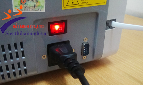 Mặt sau máy đếm tiền Oudis 2990