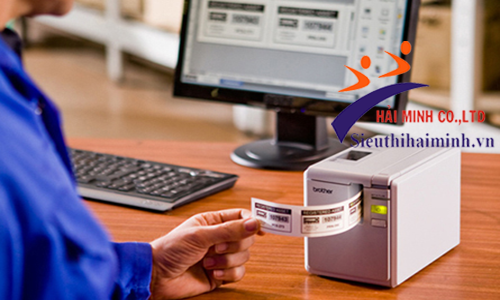 máy in nhãn văn phòng Brother PT-9700PC