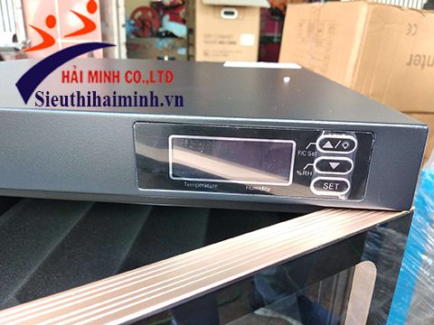 bảng điều khiển và hiển thị