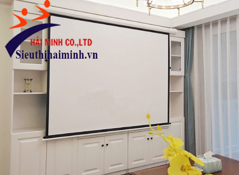 màn chiếu gắn tường