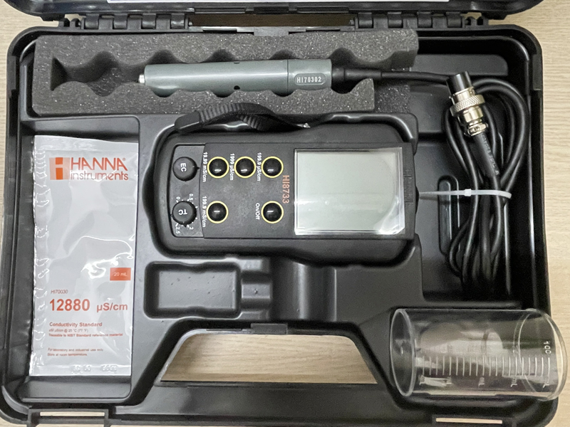 Máy đo độ dẫn EC cầm tay HANNA HI8733 hàng chính hãng