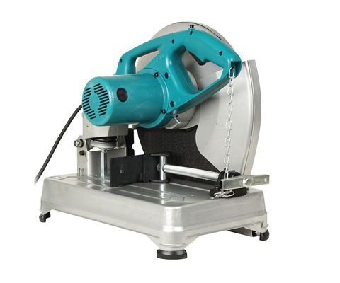 Máy cắt sắt để bàn Makita 2414NB hoạt động hiệu quả