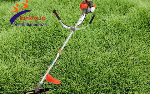 Máy xạc cỏ đeo vai 411 chất lượng