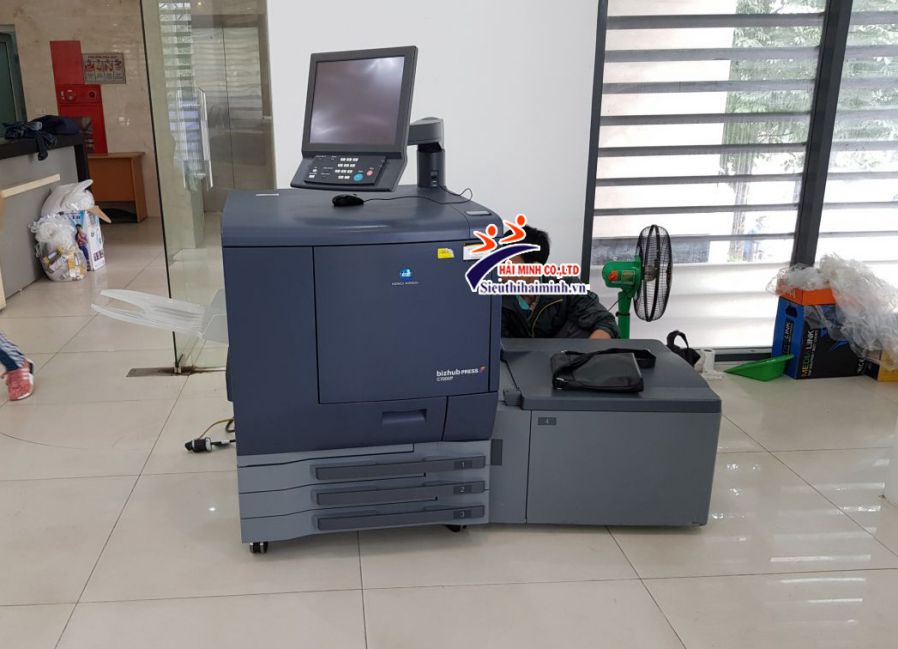 Nên mua máy photocopy để bàn hay máy photocopy công nghiệp?