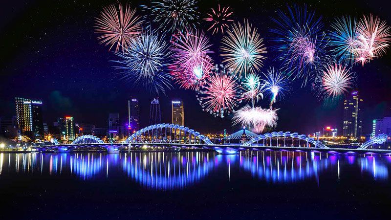 Pháo hoa đêm Giao Thừa