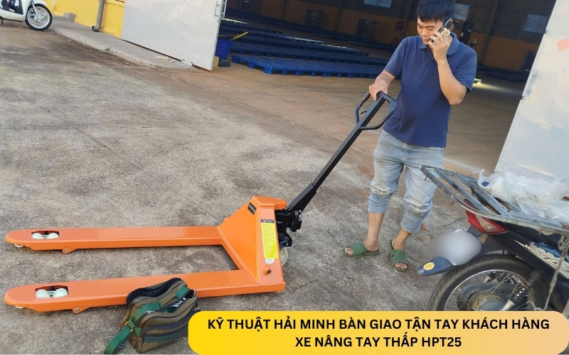 Xe nâng tay thấp HPT25